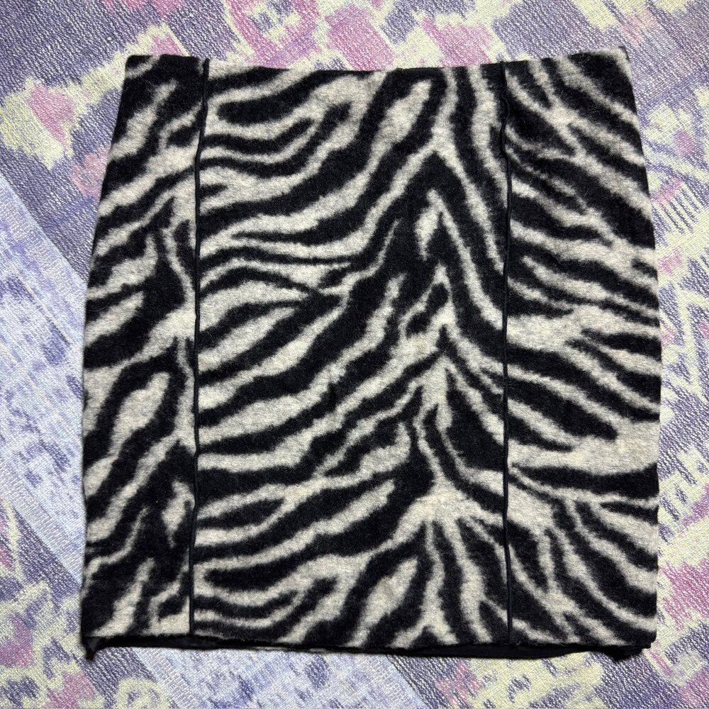 Ann Taylor Black Grey Zebra Print Virgin Wool Blend Mini Skirt Women's Size 10 P